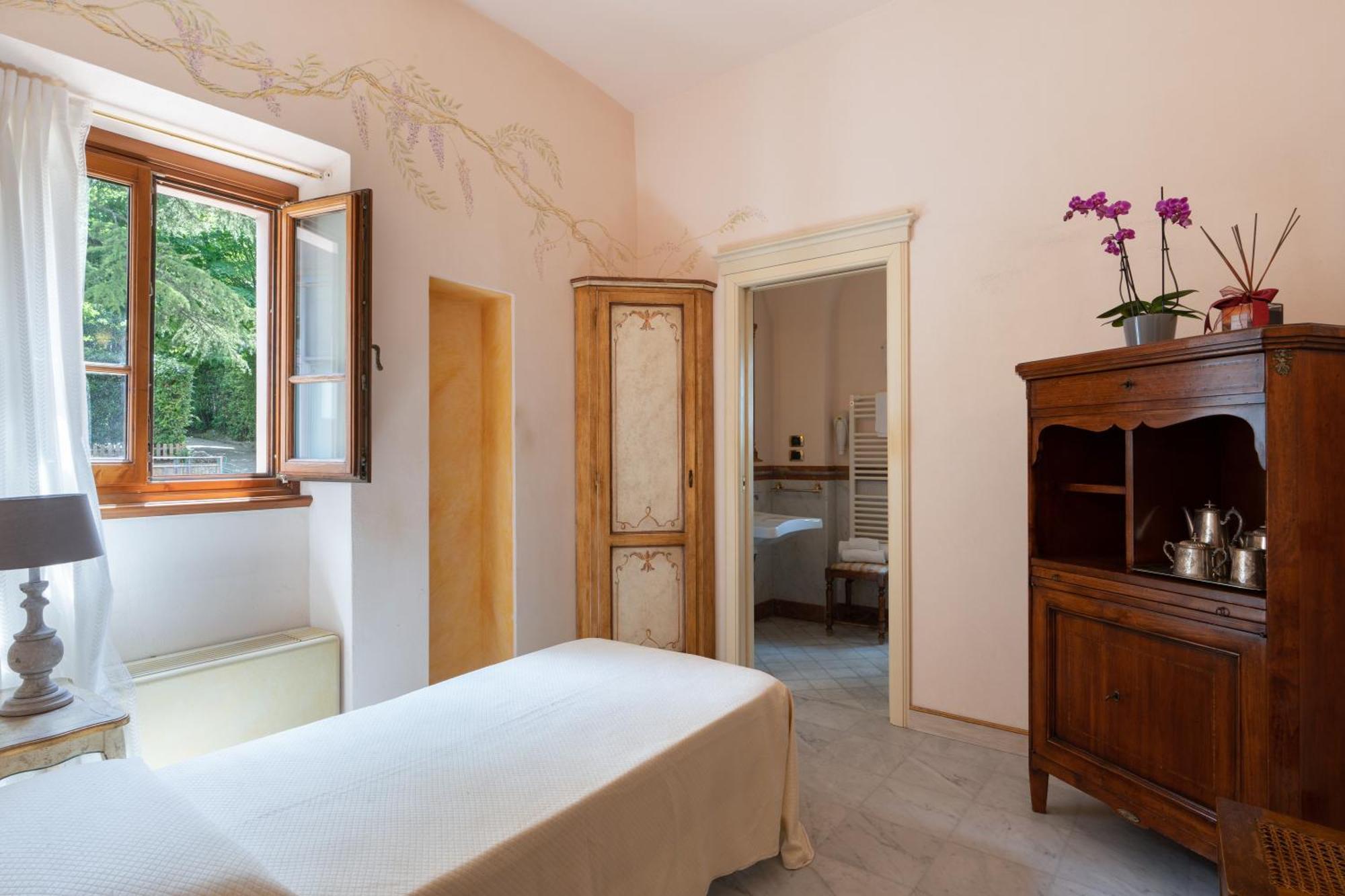 Relais Villa Bianca Gambassi Terme Cameră foto